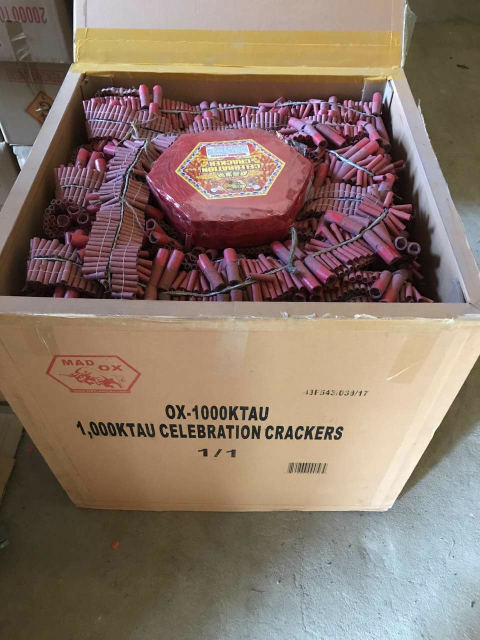 1,000Ktau Celebration Crackers